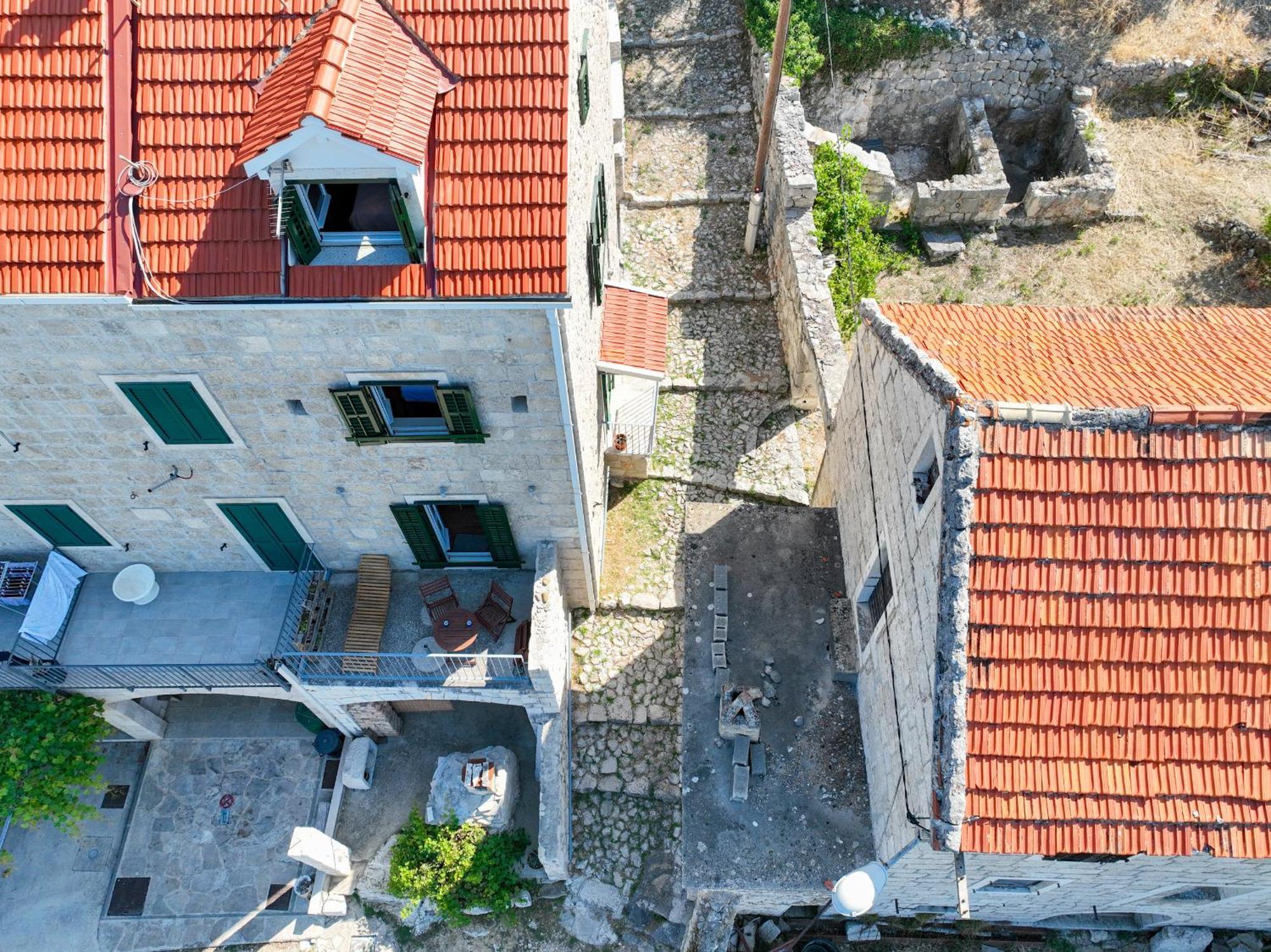 הוילה Stone House Kurtic Stara פודגורה מראה חיצוני תמונה